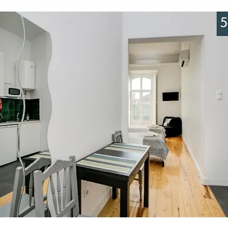 Appartement Houze Near Lx Factory And The River *